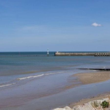 Appartement Front Mer Proche Omaha & Utah Beach - 3 Гранкам-Мези Екстериор снимка